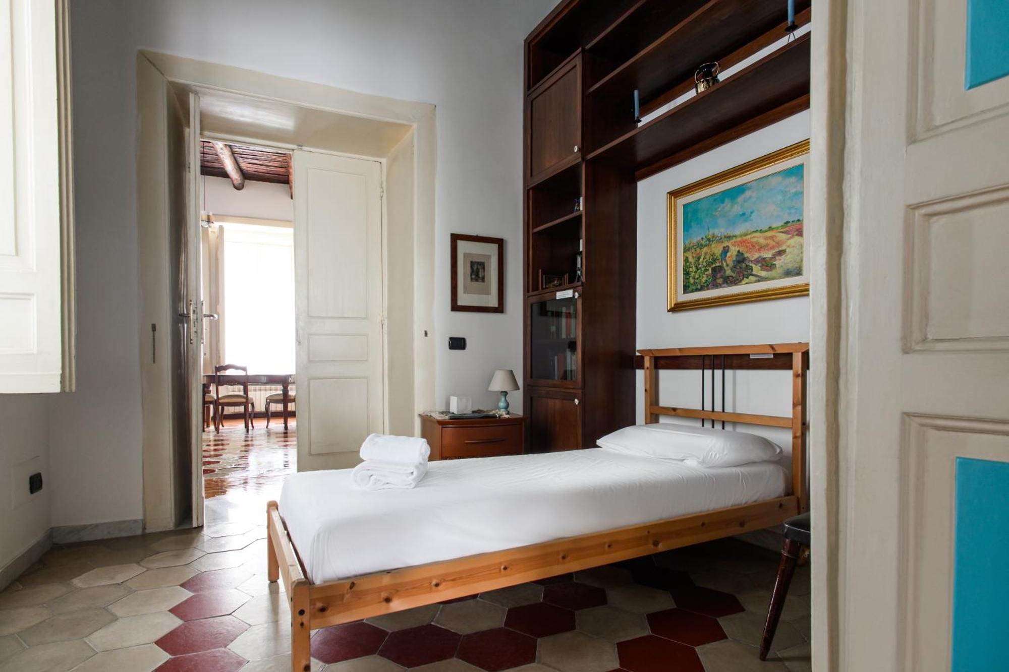 Apartament Regal Santa Chiara By Dimorra Neapol Zewnętrze zdjęcie